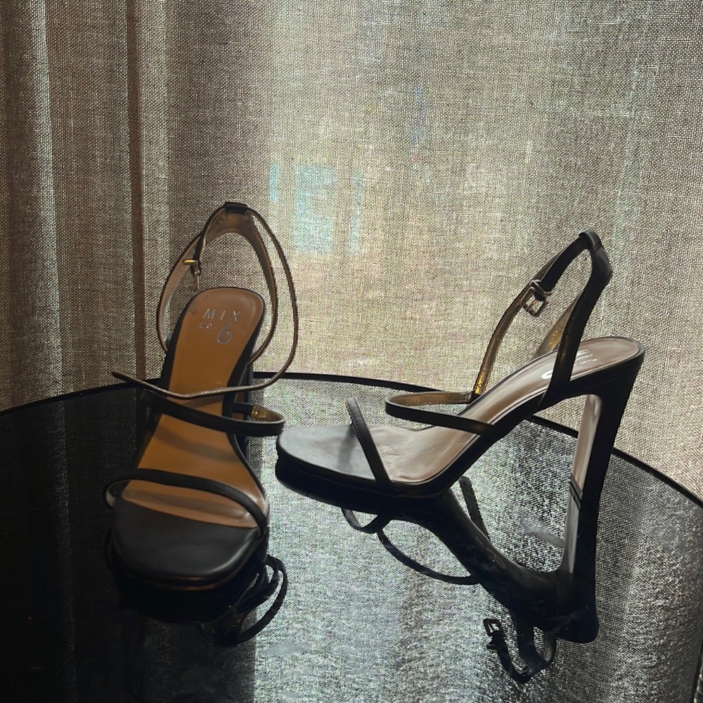 DSW Black Strappy short heel